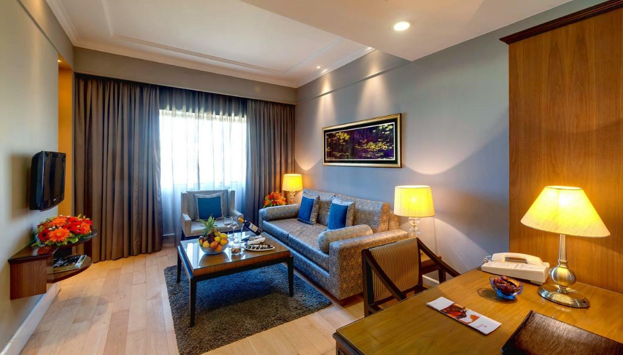 Kenilworth Hotel, Kolkata Bagian luar foto